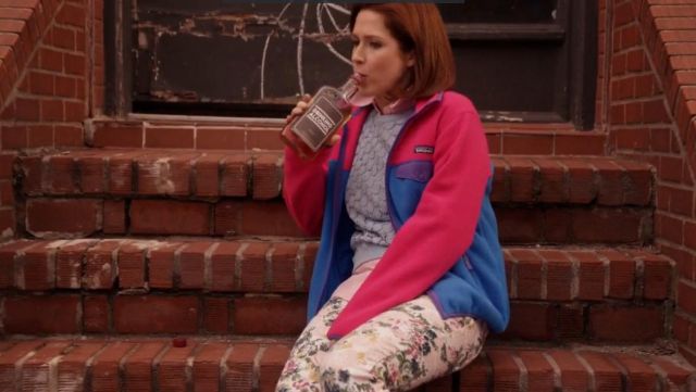 PatagoniaFull Zip Snap-T Fleece Jacket worn by Kimmy Schmidt (Ellie Kemper) in Unbreakable Kimmy Schmidt (S03E13)