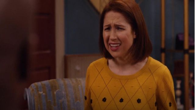 Diamond Daisy Pullover from Anthropologie worn by Kimmy Schmidt (Ellie Kemper) in Unbreakable Kimmy Schmidt (S03E12)