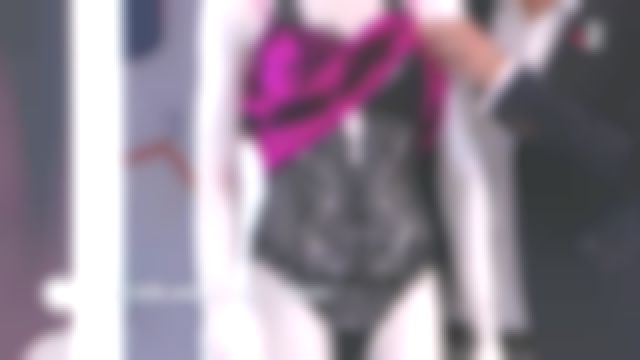 Le body en dentelle noire Lise Charmel présenté par Damien Thevenot dans C'est au programme le 04.02.2019