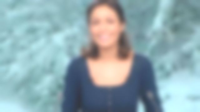 The navy dress of Leïla Kaddour-Boudadi in the Journal of 13 hours from France 2, 01/02/2019