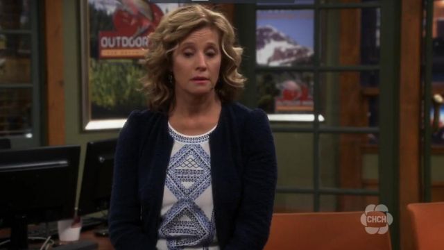 Rebecca Taylor Avant zippée en Tweed Bouclé Veste portée par Vanessa Baxter (Nancy Travis) dans le Dernier Homme Debout (S06E04)