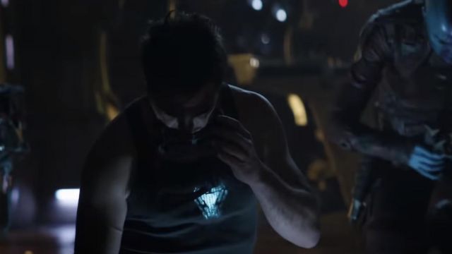 The replica of tank with Arc Reactor of Tony Stark / Iron Man (Robert Downey Jr.) in Avengers : Endgame