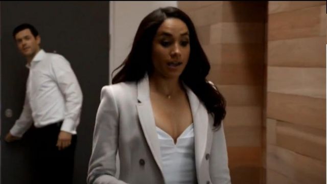 Burberry London Cashmere Northcombe Coat worn by Rachel Zane Markle) in Suits (S04E06) Spotern