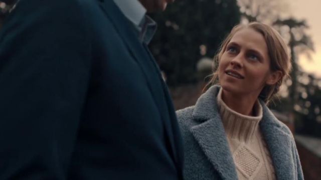 The sweater white turtleneck Theory worn by Diana Bishop (Teresa Palmer) in A Discovery of Witches S01E03