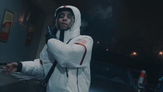 The down jacket Polo Sport scope by Zola in his video Freestyle Booska Rocket