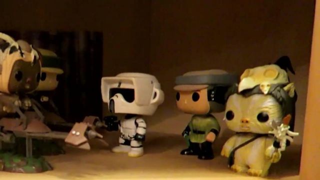 La figurine Funko Pop! d'un Biker Scout de Star Wars de Modzii dans sa video LA PLUS GROSSE COLLECTION DE FIGURINES POP! DE FRANCE !