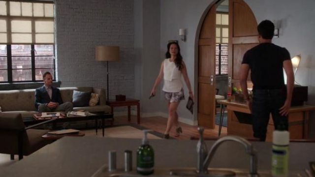 Belle by Sigerson Morrison  Belden Sandals worn by Dr. Joan Watson (Lucy Liu) in Elementary (S03E03)