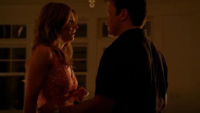 Stana Katic Having Sex Porn - Marc by Marc Jacobs Ando Flower Print Dress worn by Kate Beckett (Stana  Katic) in Castle (S05E04) | Spotern