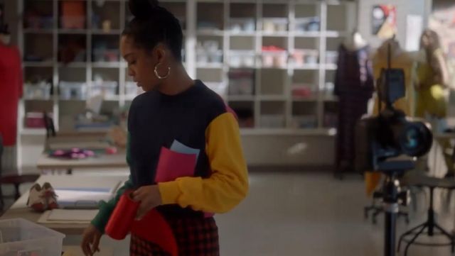 Cédric Charlier Colorblock Sweatshirt worn by Zoey Johnson (Yara Shahidi) in grown-ish (S02E08)