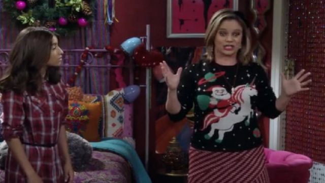 Maje Janeiro Jupe en Tweed porté par Kimmy Gibbler (Andrea Barber) en plus complète de la Maison (S02E12)