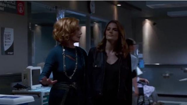 Donna Karan Collection Cutout Jersey Top worn by Kate Beckett (Stana Katic) in Castle (S07E01)
