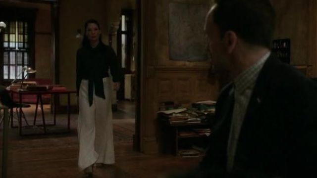 See by Chloe   Star Perforated Sandals worn by Dr. Joan Watson (Lucy Liu) in Elementary (S04E02)