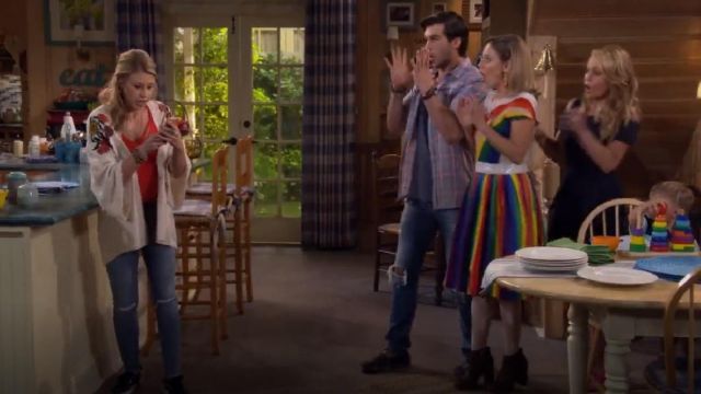 Modcloth Aspiration Creation A-Line Skirt in Vibrant worn by Kimmy Gibbler (Andrea Barber) in Fuller House (S03E12)