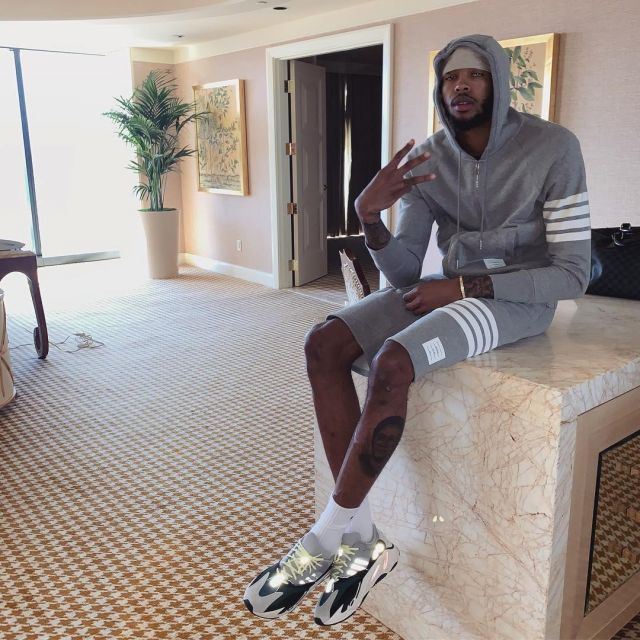 Sneakers Adidas Yeezy Boost 700 "wave Runner" worn by Brandon Ingram on the Instagram account @1ngram4