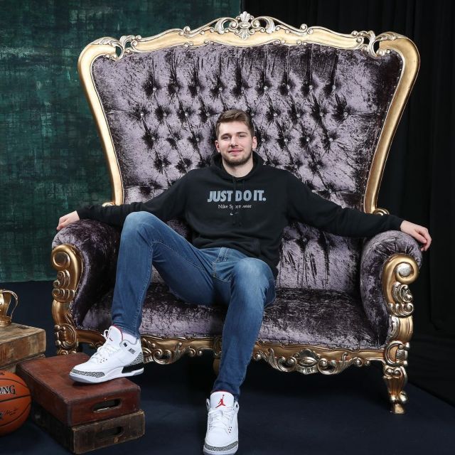 luka doncic sneakers tonight