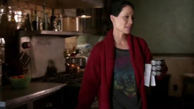 Chaser Vintage Jersey Tee worn by Dr. Joan Watson (Lucy Liu) in Elementary (S04E18)