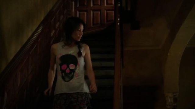 Chaser Dark Skull Tank worn by Dr. Joan Watson (Lucy Liu) in Elementary (S05E09)