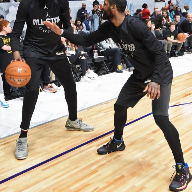 kyrie irving wearing kyrie 5