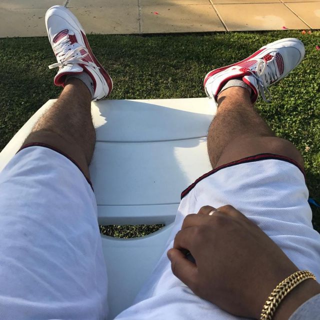 La paire de Nike Air Jor­dan 4 Re­tro de RS sur Instagram