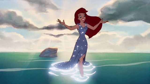 La robe bleue à paillettes portée par Ariel dans La petite sirène