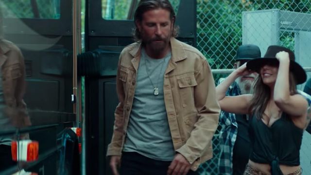 Beige Veste portée par Jack (Bradley Cooper), comme on le voit dans Une Étoile Est Née