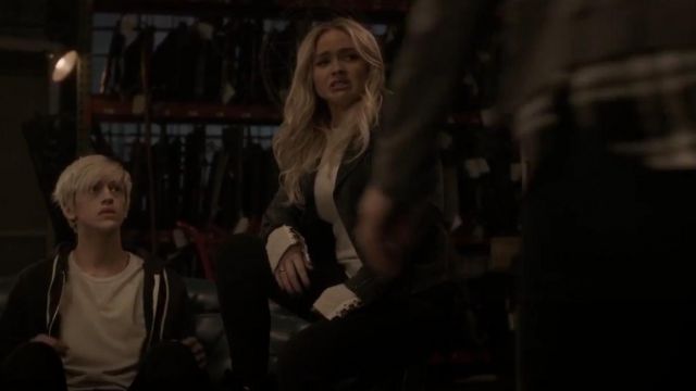 Free People Mountaineer Cuff Top worn by Lauren Strucker (Natalie Alyn Lind) in The Gifted (S02E16)