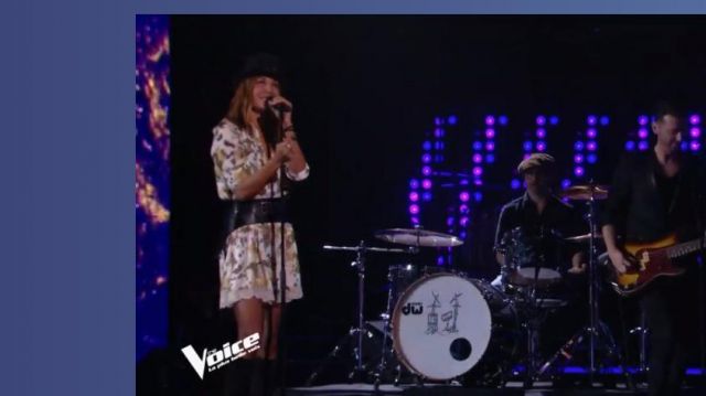 La robe camouflage Zadig et Voltaire de Zazie dans The Voice : la plus belle voix le 02.03.2019