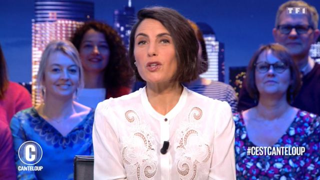 chemise blanche de Alessandra Sublet dans C'est Canteloup