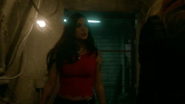 Jonathan Simkhai Pointelle de Pétoncles Réservoir porté par Isabelle Lightwood (Emeraude Toubia) dans les Shadowhunters (S02E04)