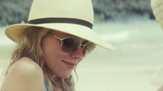 Les lunettes de soleil portées par Lil (Naomi Watts) dans Perfect Mothers