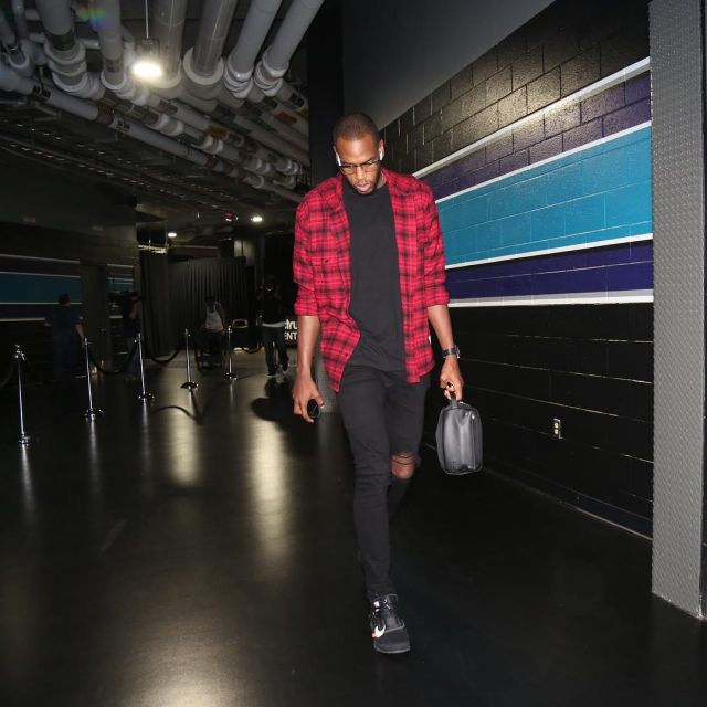 Off White stencil plaid flannel shirt worn by Khris Middleton on the Instagram account @k_mid22