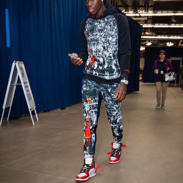 Sneakers  The 10: Air Jordan 1 "off white" worn by Dennis Schröder on the Instagram account @leaguefits