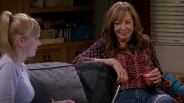 Lucky Brand Woodblock Top in Navy Multi worn by Bonnie (Allison Janney) in Mom (S06E17)