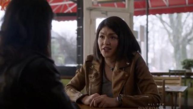 Moto jacket worn by Ellen Tamaki in Charmed (S01E12)