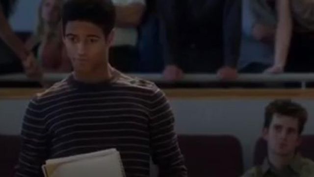 Theory Laine Sweater in New Sovereign worn by Wes Gibbins (Alfred Enoch) in How to Get Away with Murder (S01E01)