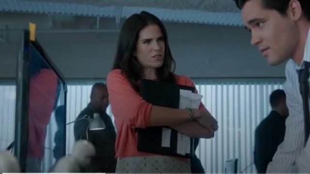Rain Blouse in New Moon of Laurel Castillo (Karla Souza) in How to Get Away with Murder (S01E04)