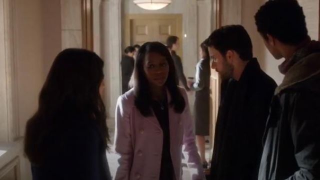Ted Baker Wool Blend Peplum Hem Coat usado por Michaela Pratt (Aja Naomi King) en How to Get Away with Murder (S01E11)