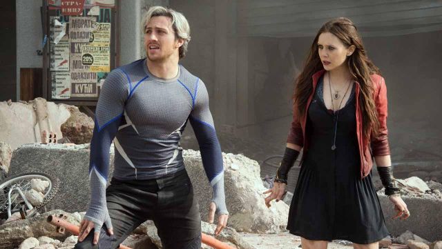 La robe portée par Wanda Maximoff (Elizabeth Olsen) dans Avengers : L'ère d'Ultron