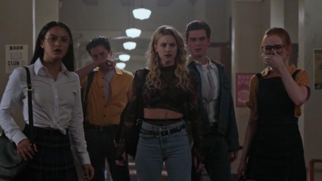 The crop top in lace Alice Cooper young (Lili Reinhart) in Riverdale S03E04
