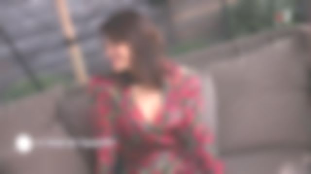La robe portefeuille à imprimé floral The Kooples présentée par Sophie Brafman  dans C'est au programme le 20.03.2019