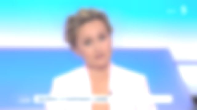 La veste rose de Caroline Roux dans C dans l'air du 20.03.19