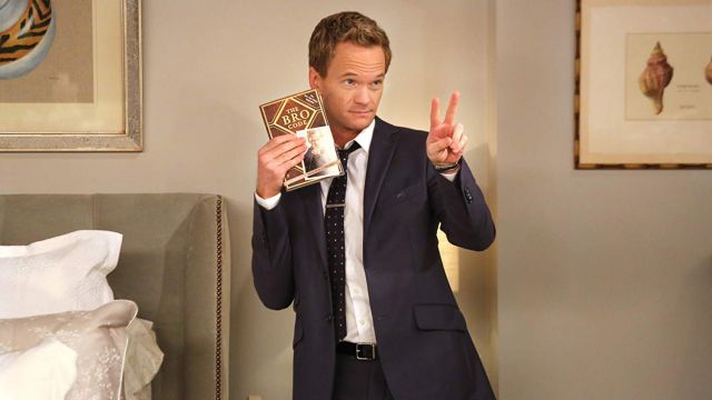 The Bro Code Book worn by Barney Stinson (Neil Patrick Harris) in How I Met Your Mother S09E04