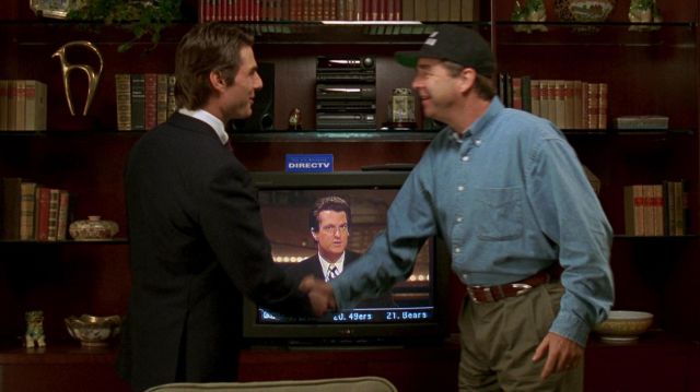 Sony TV in the office of Jerry Maguire (Tom Cruise) in Jerry Maguire