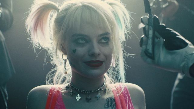The collar choker with pendants worn by Harley Quinn (Margot Robbie) in Birds of Prey (And the Fantabulous Emancipation of One Harley Quinn)