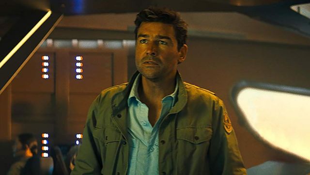 The military jacket worn by Mark Russell (Kyle Chandler) in Godzilla II : King of the Monsters
