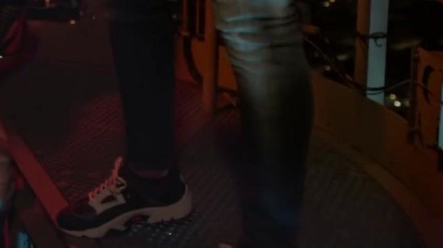 black sneakers worn by N.O.S as seen in Au DD music video of PNL