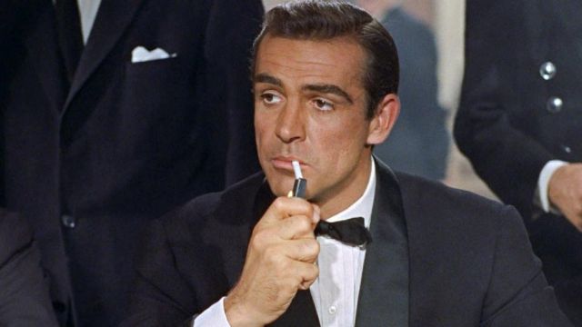 Le briquet de James Bond (Sean Connery) dans James Bond 007 contre Dr. No