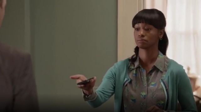 Equipment Brett Print Silk Blouse worn by Sue Wilson (Sufe Bradshaw) in Veep (S04E08)