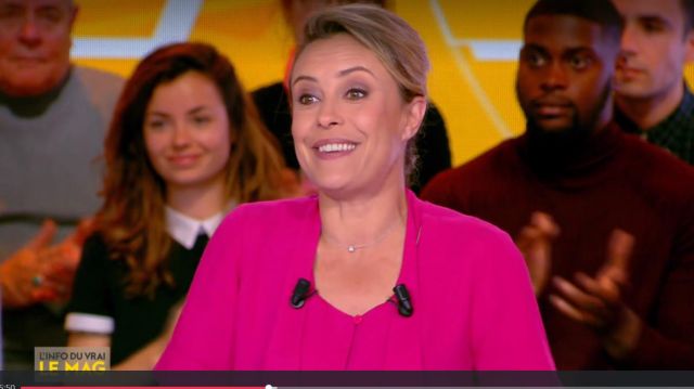 Blusa rosa fucsia de Isabelle Moreau en Laval in L'Info du vrai el 03.04.2019