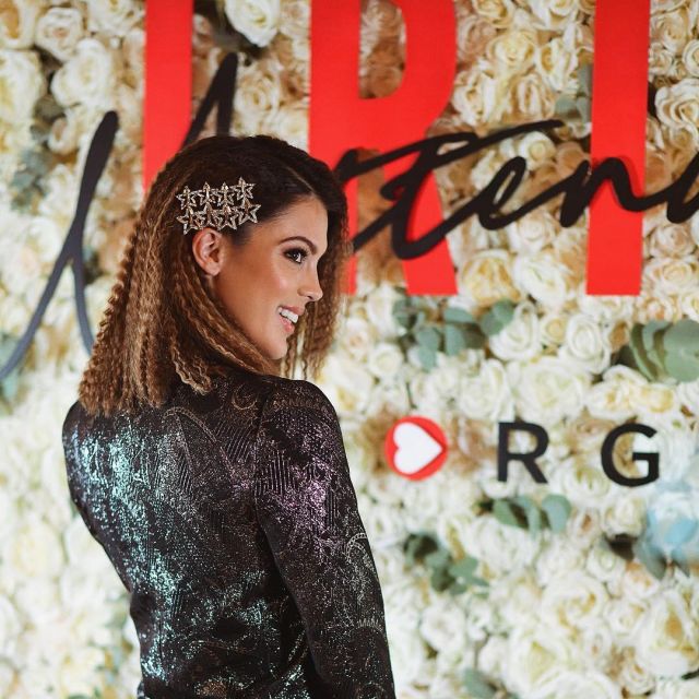 The module stellate Iris Mittenaere on his account Instagram @irismittenaeremf